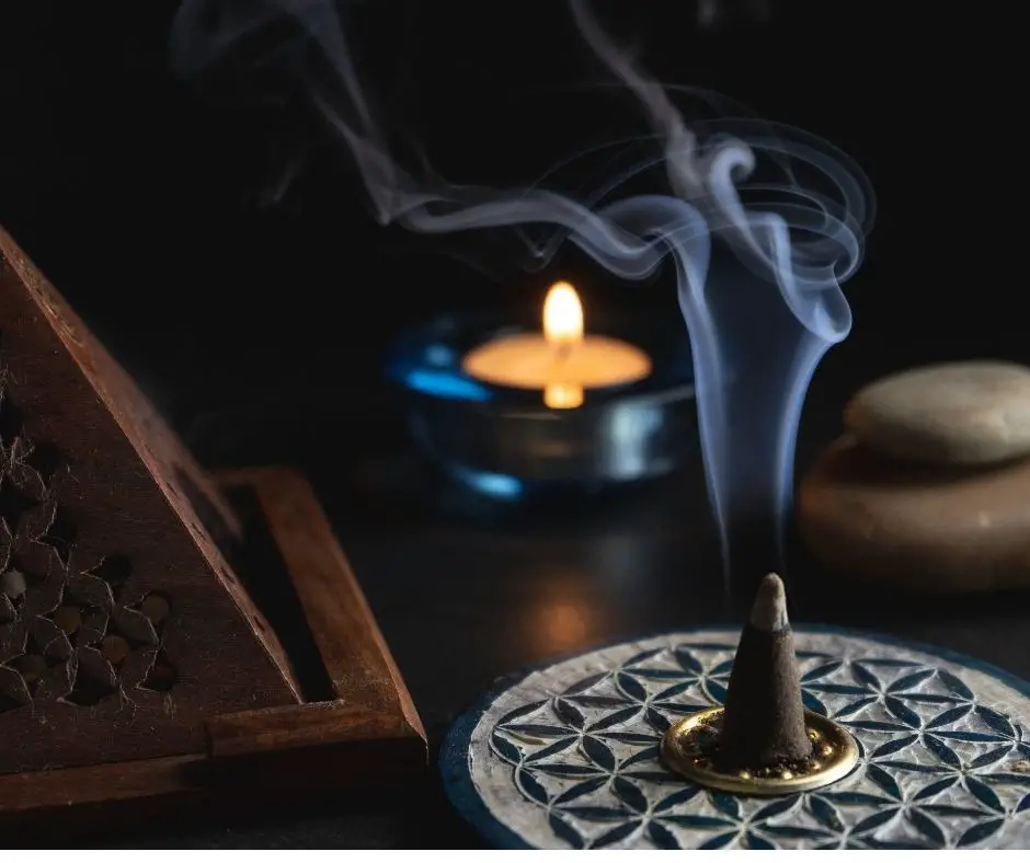 How to Light a Cone Incense?