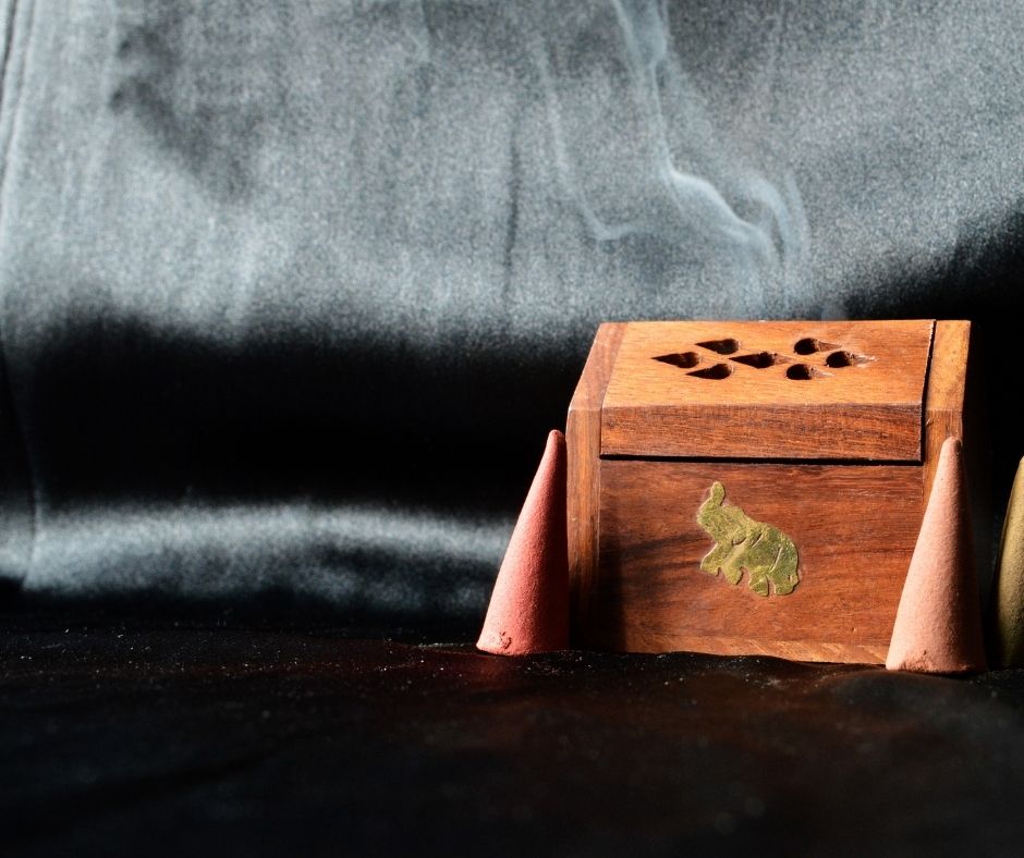 How Do Incense Burners Work?